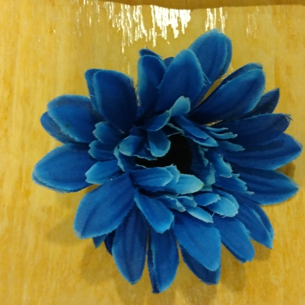 Blue flower Rubberband